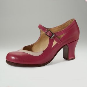 Amaya flamenco shoe with Bulerias
